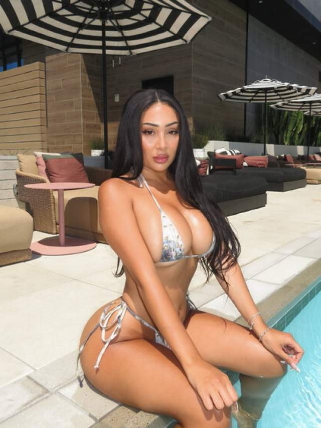 Cinnabrit (New) - Porn Photos & Videos Cinnabrit (New) - Porn Photos & Videos
