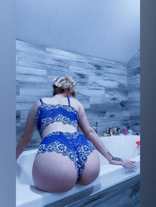 EMILY WILLIS EMILY WILLIS