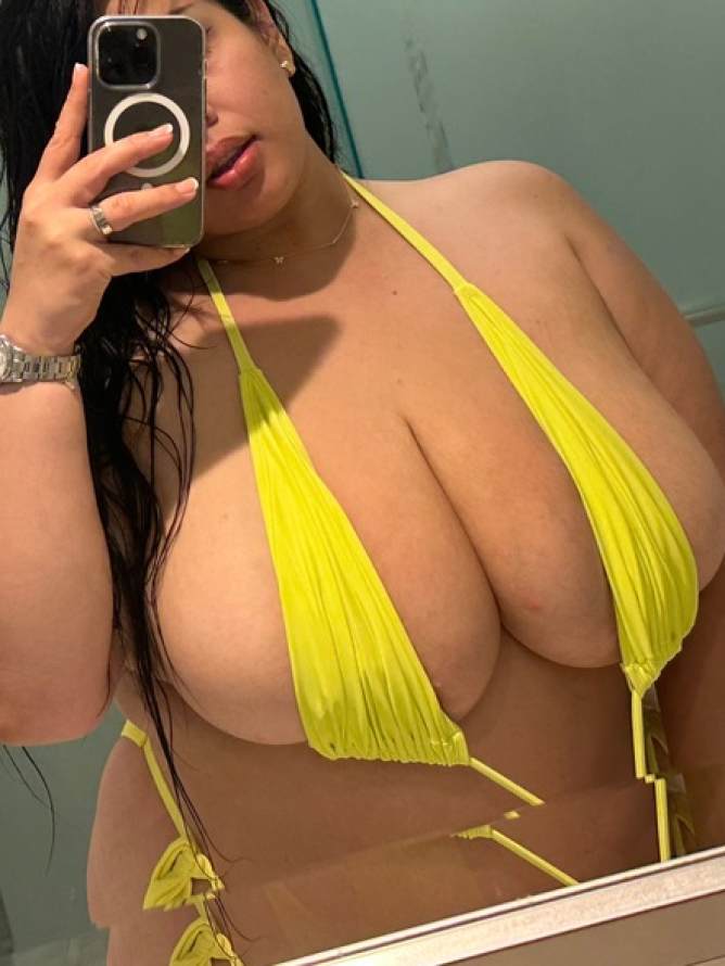 https//onlyfans.com/amaralapomposa ... https//onlyfans.com/amaralapomposa ...