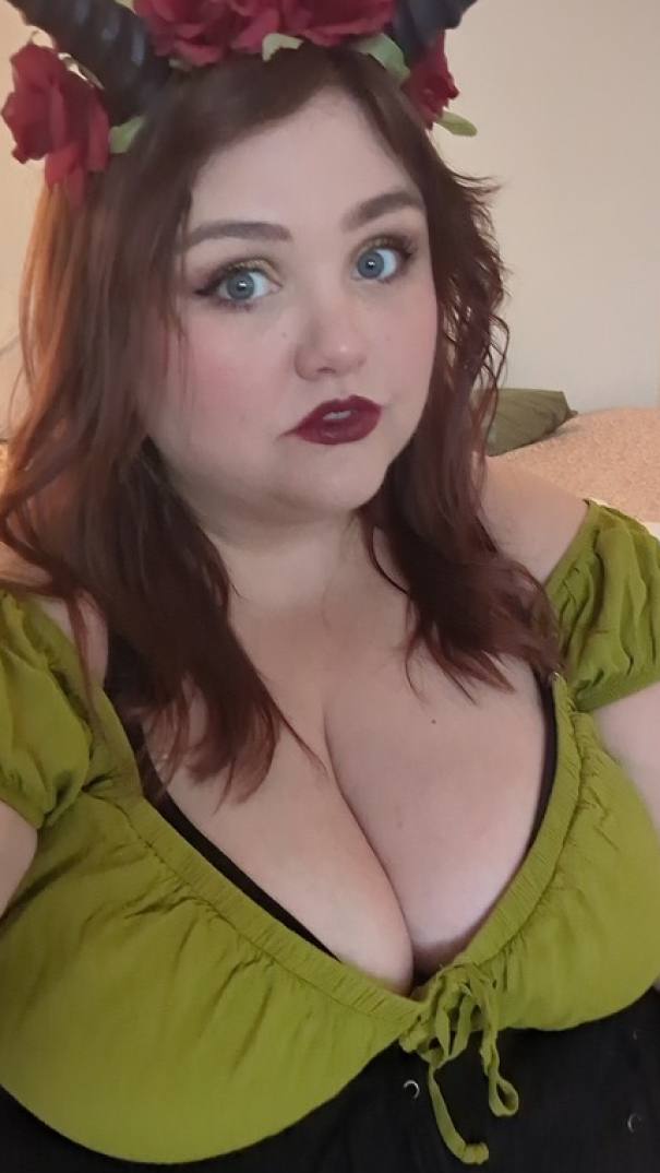Luvlivvy Luvlivvy