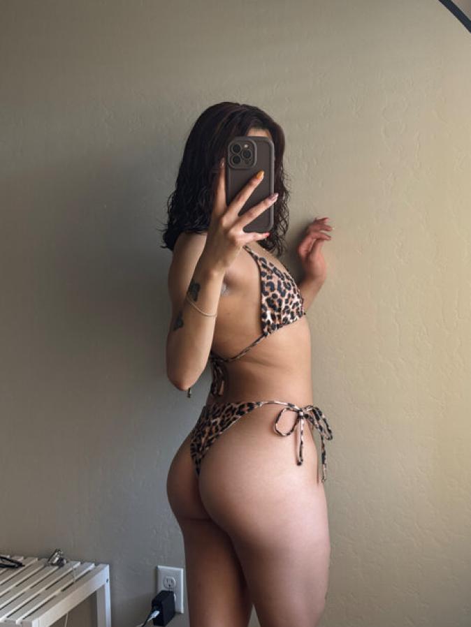 Quenlin Blackwell (@quenblackwell) Update 330 Quenlin Blackwell (@quenblackwell) Update 330