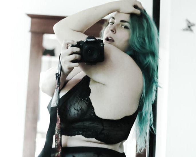 Quenlin Blackwell (@quenblackwell) Update 330 Quenlin Blackwell (@quenblackwell) Update 330