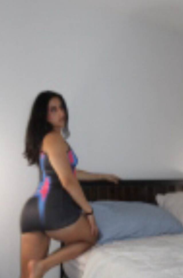 so fucking hot @cynthiajadebabe so fucking hot @cynthiajadebabe