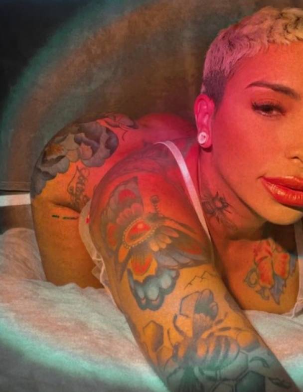 Vídeos pornôs com Alannasworldx Vídeos pornôs com Alannasworldx